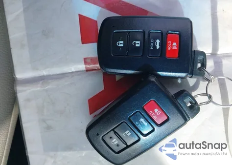 2016 Toyota Avalon Xle z USA, uszkodzony, nr VIN 4T1BK1EB7GU219636